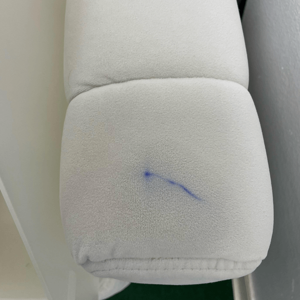 Koltuk Kumaşındaki Mürekkep Lekesi Nasıl Çıkar? Doğal Yöntemler : Kapak Görseli